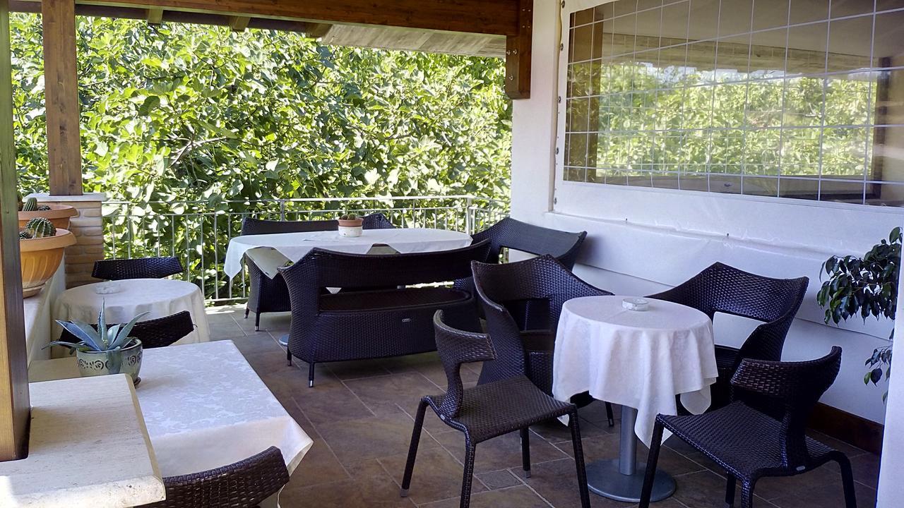 Agriturismo Casale Sera Fontana Liri Exteriör bild